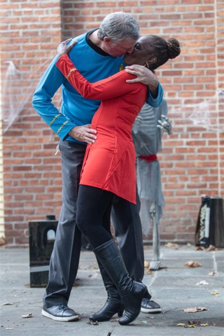 Bill de Blasio Cracks A Smile