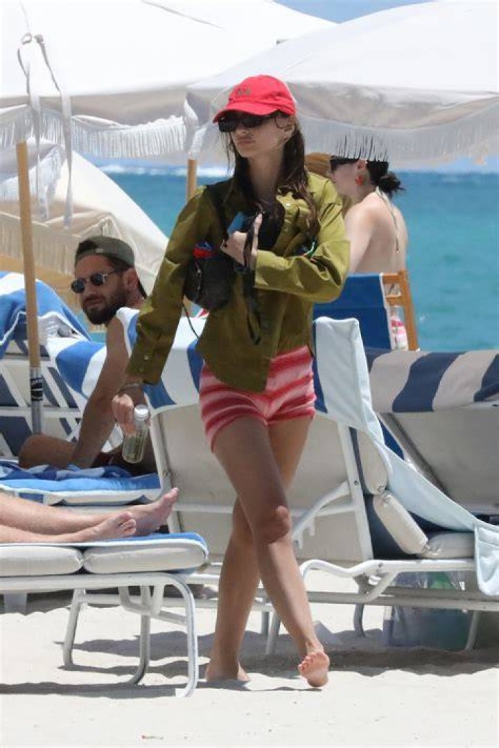 Emily Ratajkowski Visits Miami Beach
