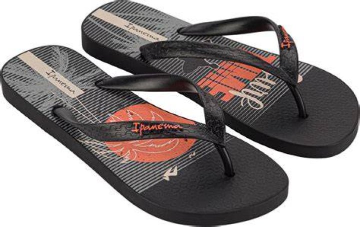 Ipanema Shimmer Sandals, $32, Amazon