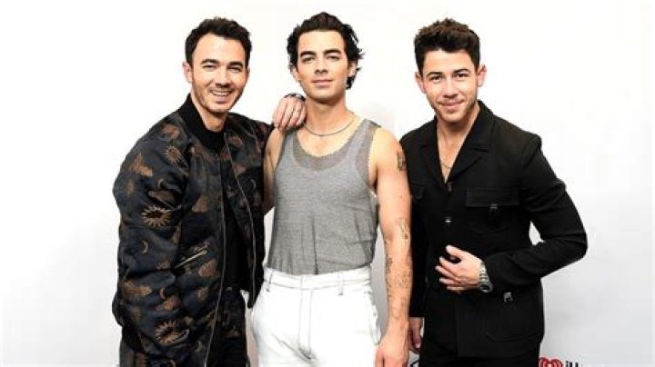 Jonas Brothers Sexy Pics