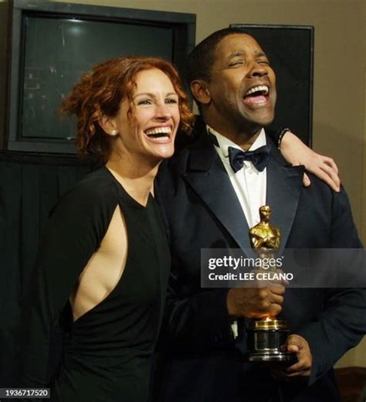 Julia Roberts Honors Denzel Washington in 2019