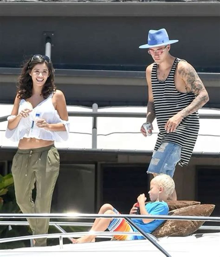 Justin Bieber & Alexandra Rodriguez -- PICS