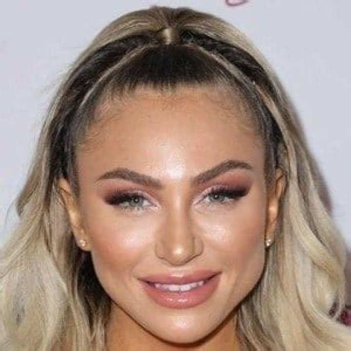 Khloe Terae 25 years
