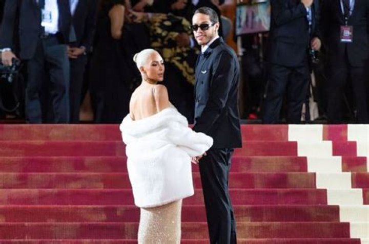 Kim Kardashian and Pete Davidson shopping in Mayfair. 31 May 2022 Pictured: Kim Kardashian and Pete Davidson. Photo credit: Raw Image LTD/MEGA TheMegaAgency.com +1 888 505 6342 (Mega Agency TagID: MEGA863687_004.jpg) [Photo via Mega Agency]