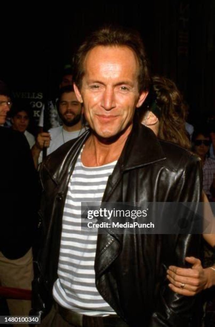 Lance Henriksen Lance Henriksen