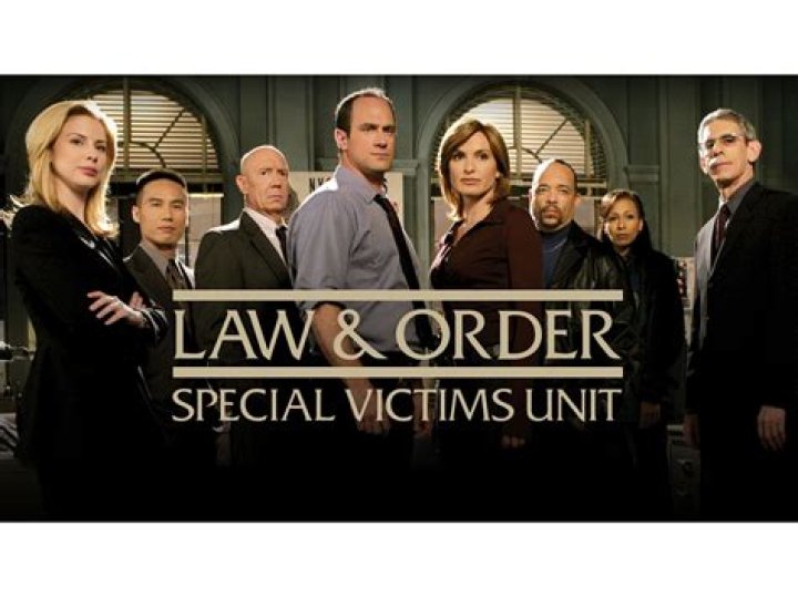 LAW & ORDER: SPECIAL VICTIMS UNIT, from left: Christopher Meloni, Mariska Hargitay, (1999&ndash;). &copy; NBC / Courtesy Everett Collection