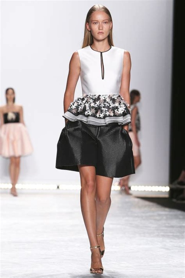 Monique Lhuillier Spring 2015 RTW, New York