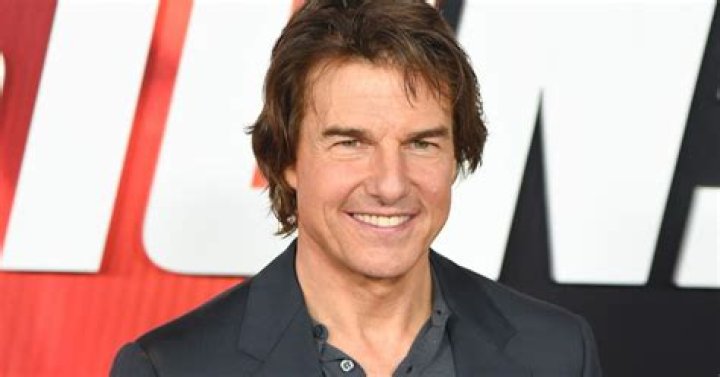 New York, NY - Tom Cruise's ex-wife, Katie Holmes, stopped traffic just by wearing a sports bra and casual green trousers. Pictured: Katie Holmes BACKGRID USA 25 JULY 2023 BYLINE MUST READ: Ave Phoenix / BACKGRID USA: +1 310 798 9111 / UK: +44 208 344 2007 / *UK Clients - Pictures Containing Children Please Pixelate Face Prior To Publication*