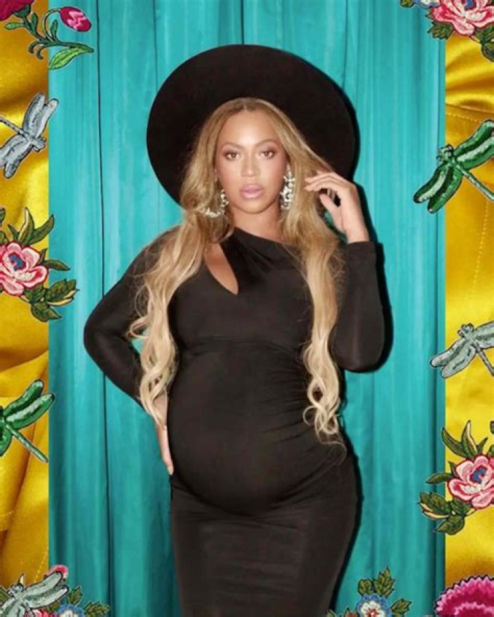 Pregnant Beyonce