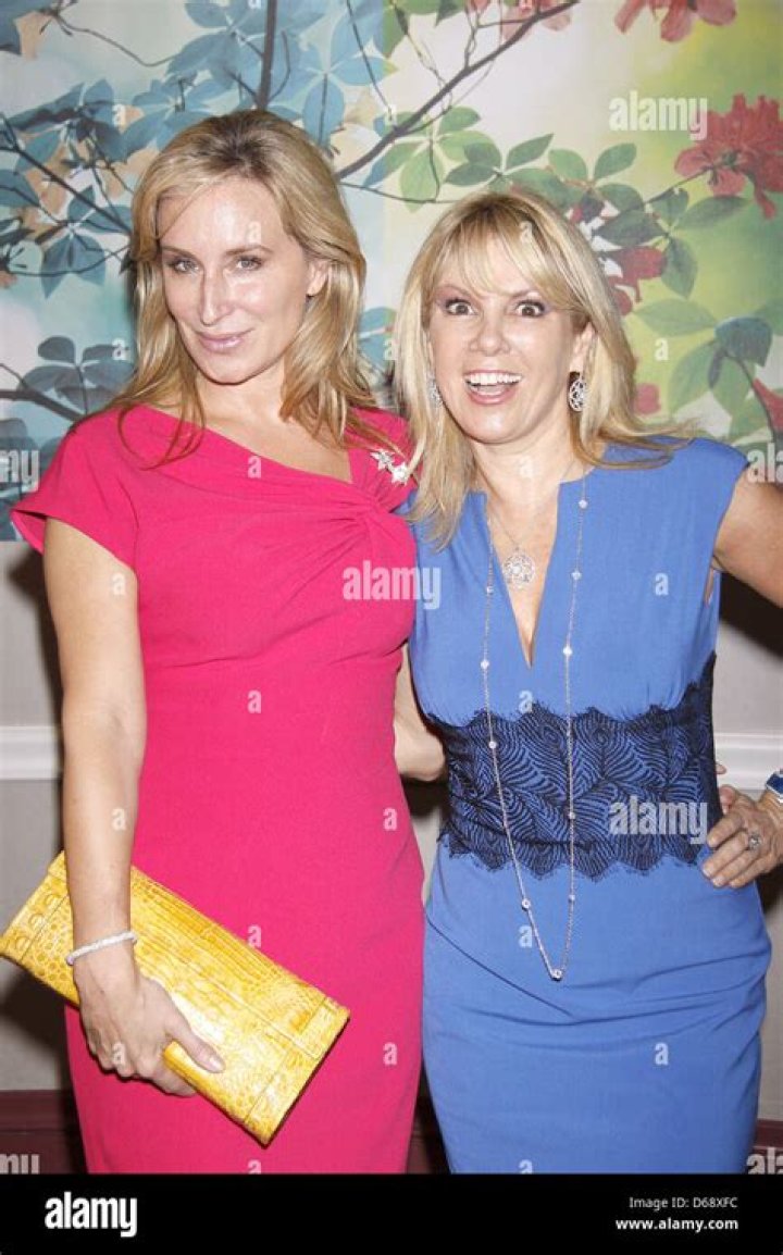 Ramona Singer & Sonja Morgan Bust A Move