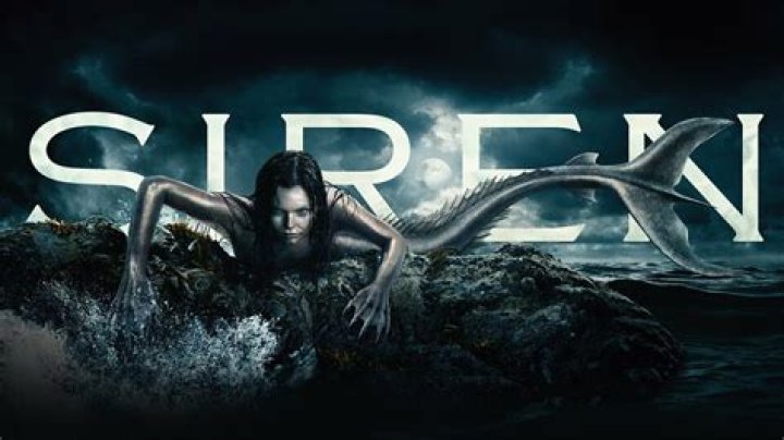SIREN - Freeform's "Siren" stars Rena Owen as Helen, Ian Verdun as Xander McClure, Eline Powell as Ryn, Fola Evans-Akingbola as Maddie Bishop, and Alex Roe as Ben Pownall. (Freeform/Ed Herrera)