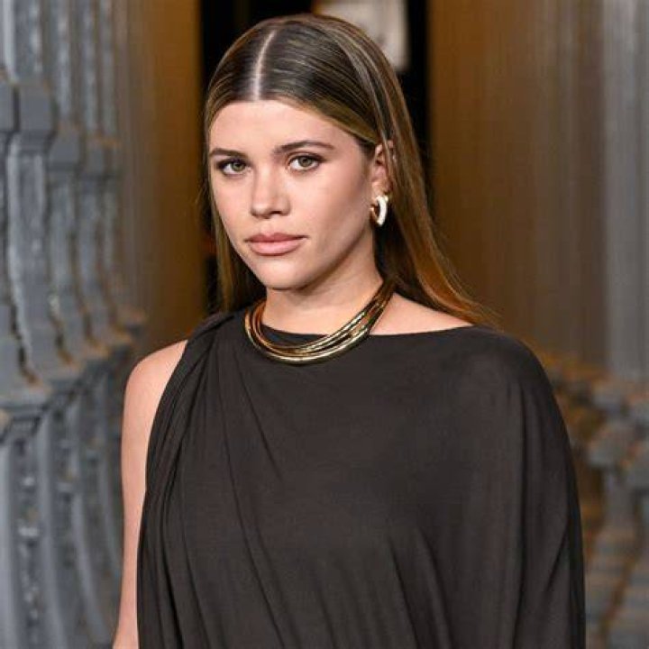 Sofia Richie Goes For A Walk Scott & Penelope Disick