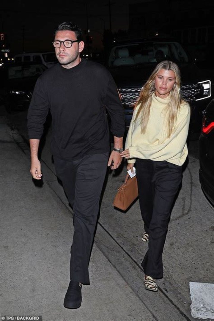 Sofia Richie Goes To Dinner With Scott & Mason Disick