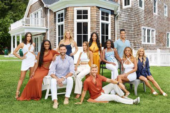 SUMMER HOUSE -- Season:6 -- Pictured: (l-r) Paige DeSorbo, Luke Gulbranson, Andrea Denver, Carl Radke, Mya Allen, Danielle Olivera, Ciara Miller, Kyle Cooke, Amanda Batula, Lindsay Hubbard, Alex Wach -- (Photo by: Stephanie Diani/Bravo)