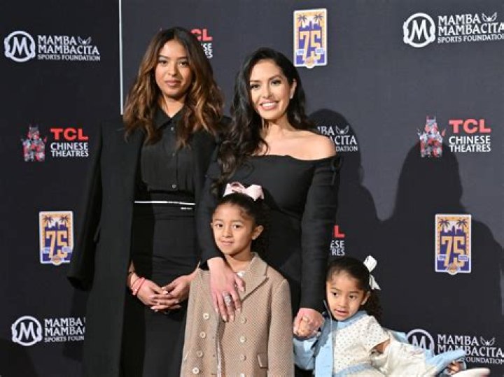 vanessa kobe bryant daughters